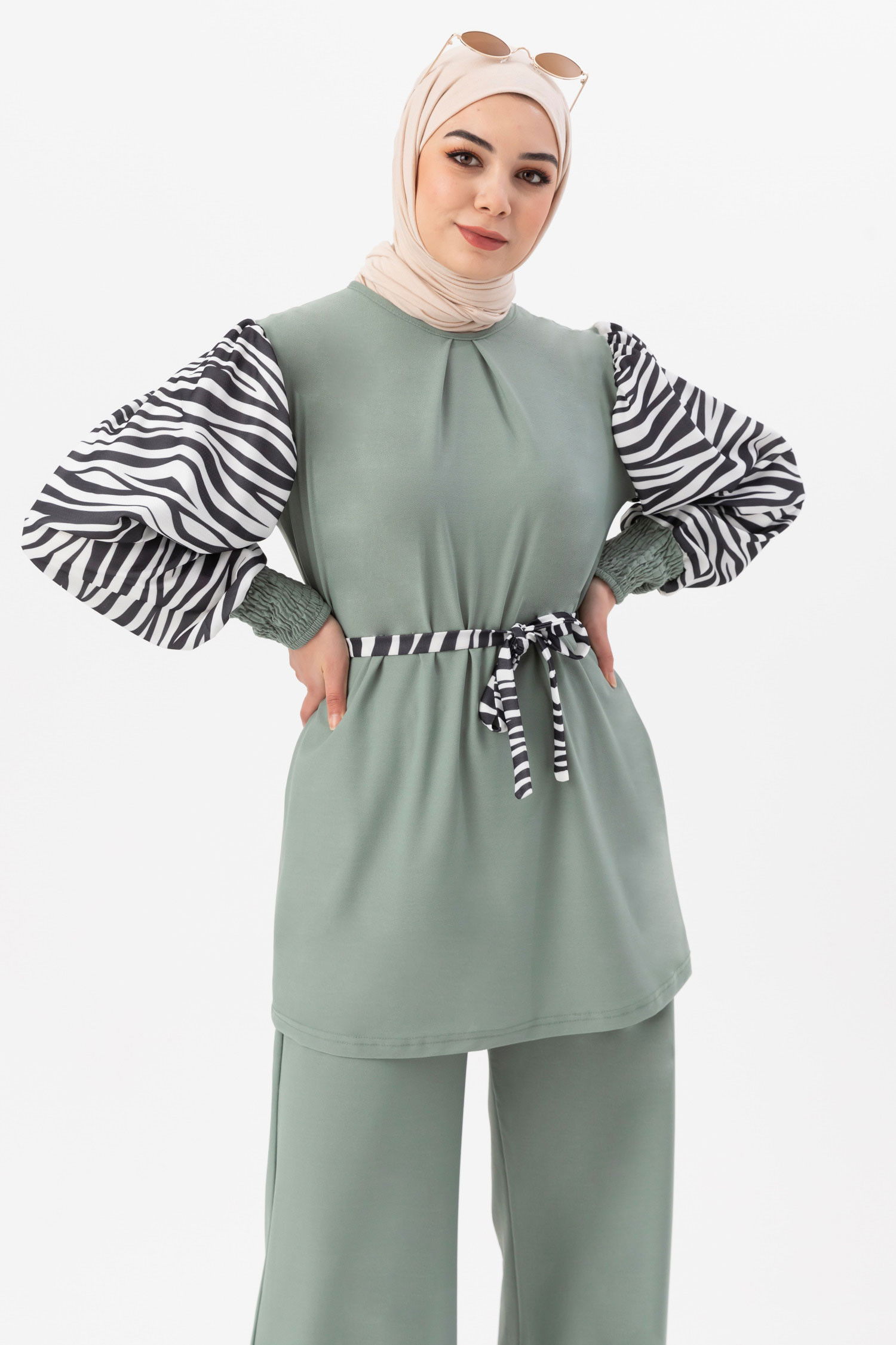 Düz Bisiklet Yaka Kadın Yeşil Tunik Pantolon - 3986 YEŞİL