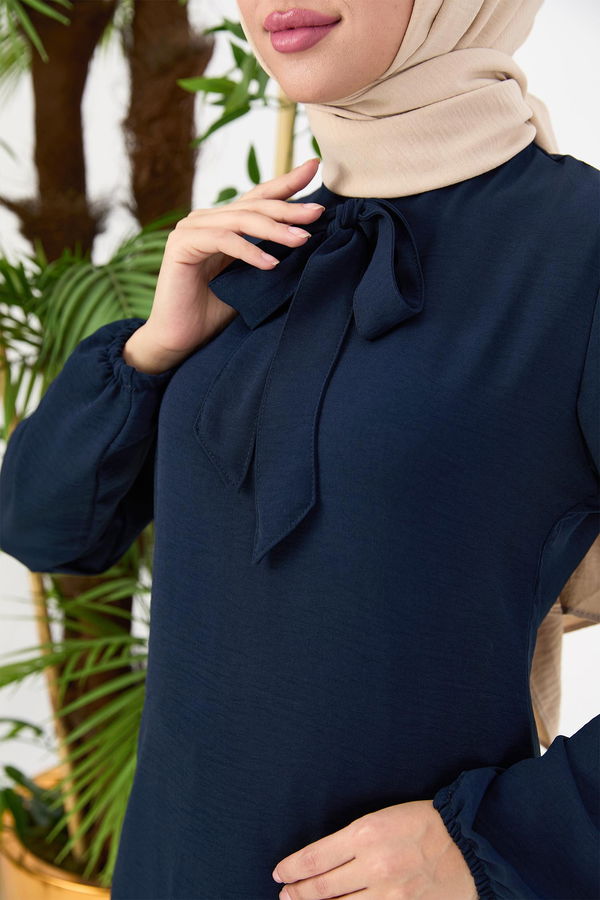 Düz Bisiklet Yaka Kadın Lacivert Tunik Pantolon - 10528