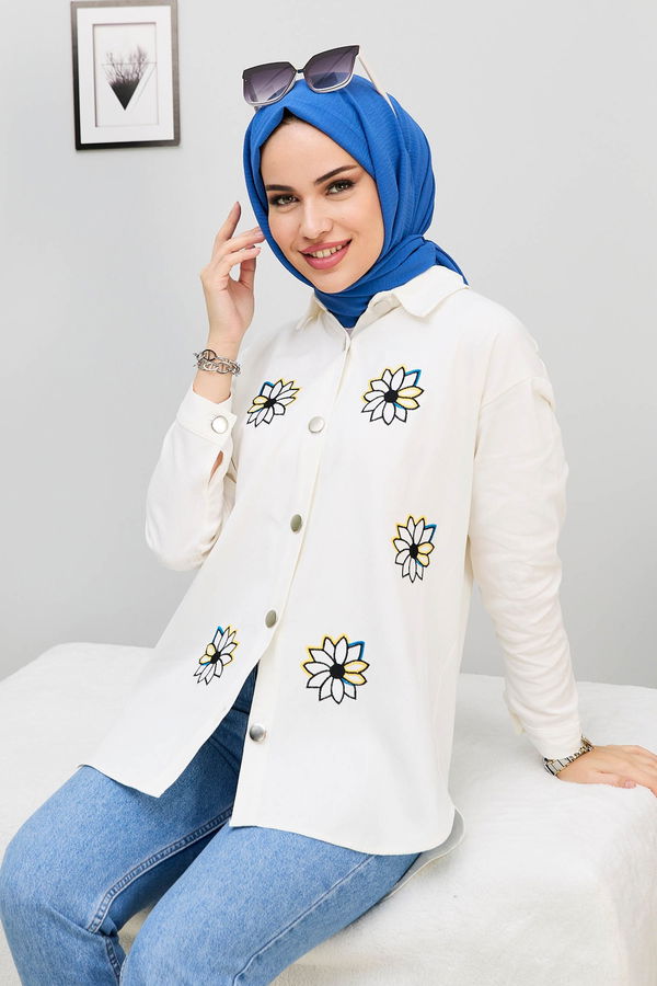 Düz Orta Kadın Beyaz Gömlek - 21875 BEYAZ