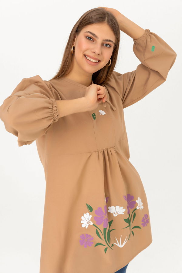 Düz Bisiklet Yaka Kadın Bej BASKILI TUNIK - 3694 BEJ