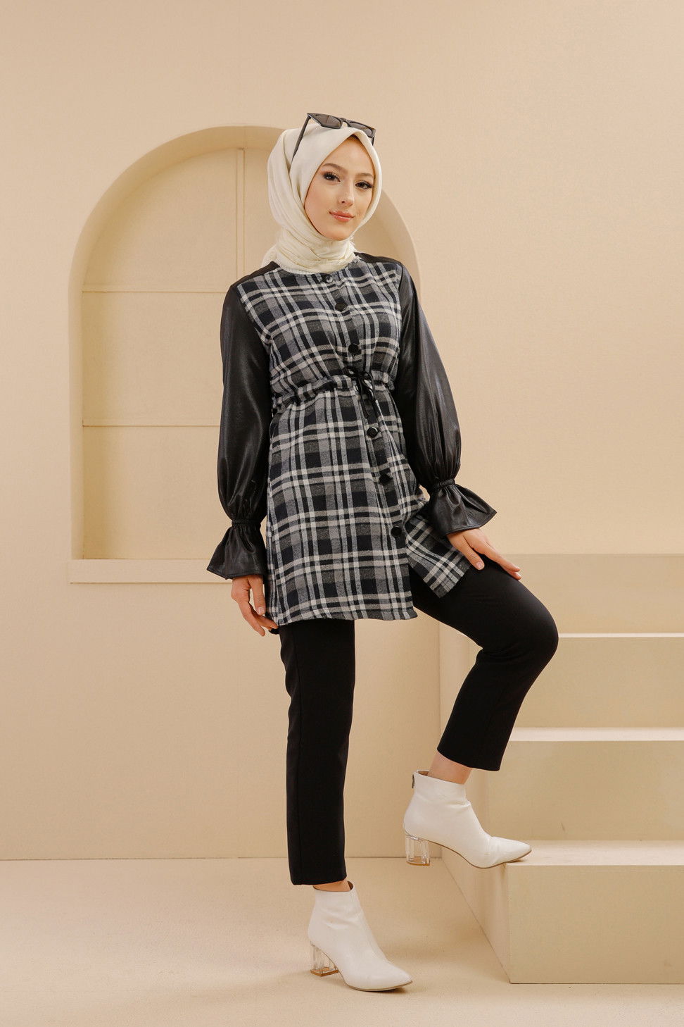 Düz Orta Kadın Siyah 9104 TUNİK - 9104 SİYAH