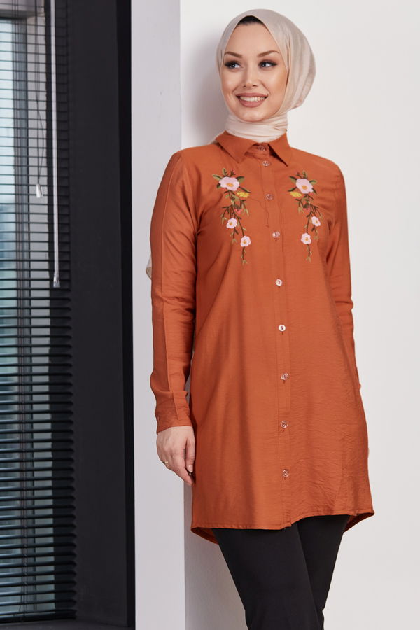 Düz Gömlek Yaka Kadın Taba Nakışlı Tunik - 3550 TABA