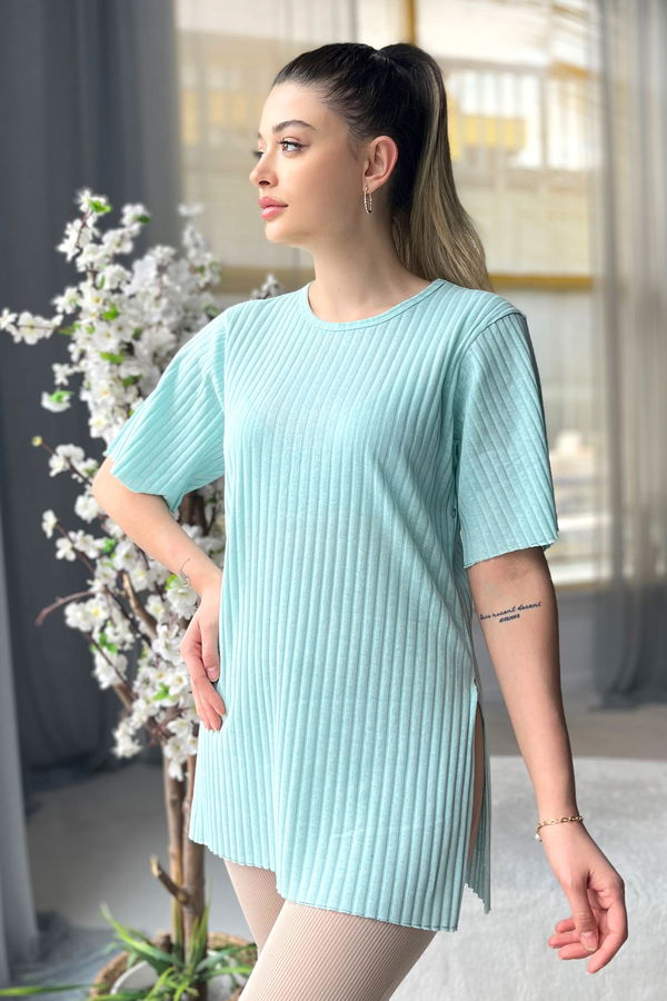 Düz Bisiklet Yaka Kadın Yeşil T-Shirt - 22535