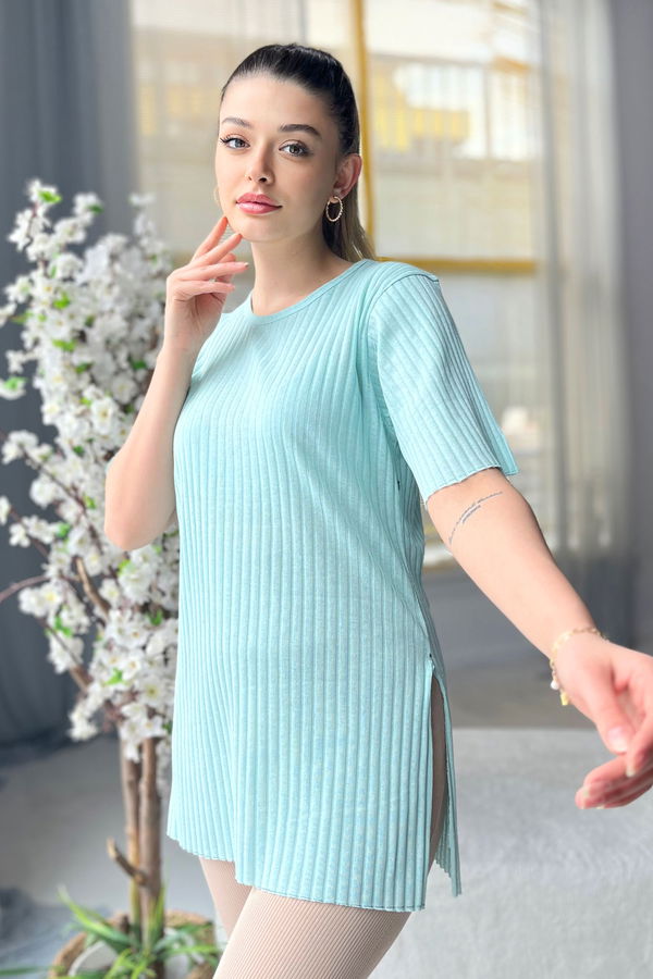 Düz Bisiklet Yaka Kadın Yeşil T-Shirt - 22535