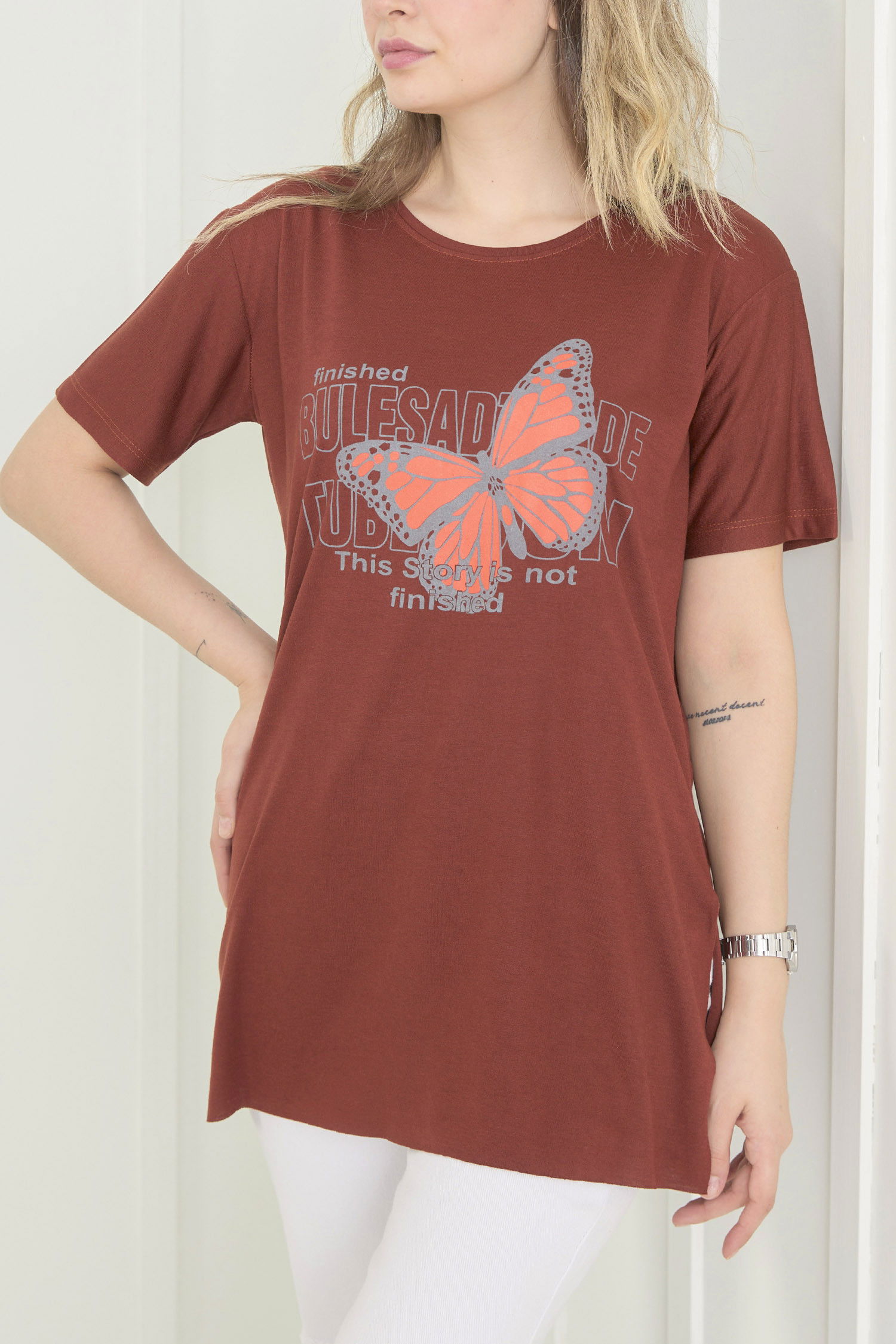 Düz Bisiklet Yaka Kadın Kahverengi T-Shirt - 22251