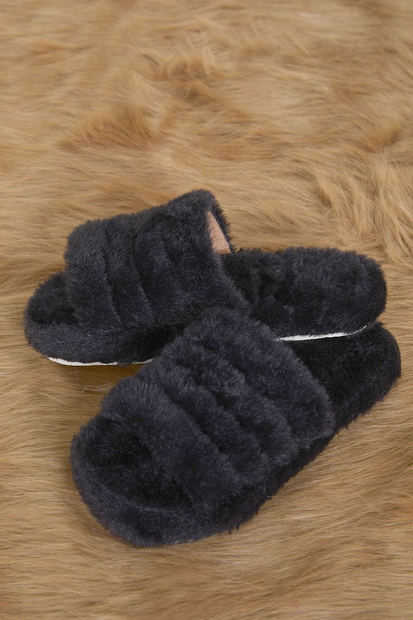 Kadın Siyah Peluş Ön Açık Terlik - 23322