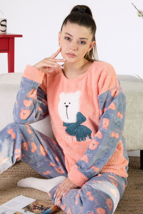 Düz Bisiklet Yaka Kadın Pembe Peluş Pijama Takımı - 23556 PEMBE