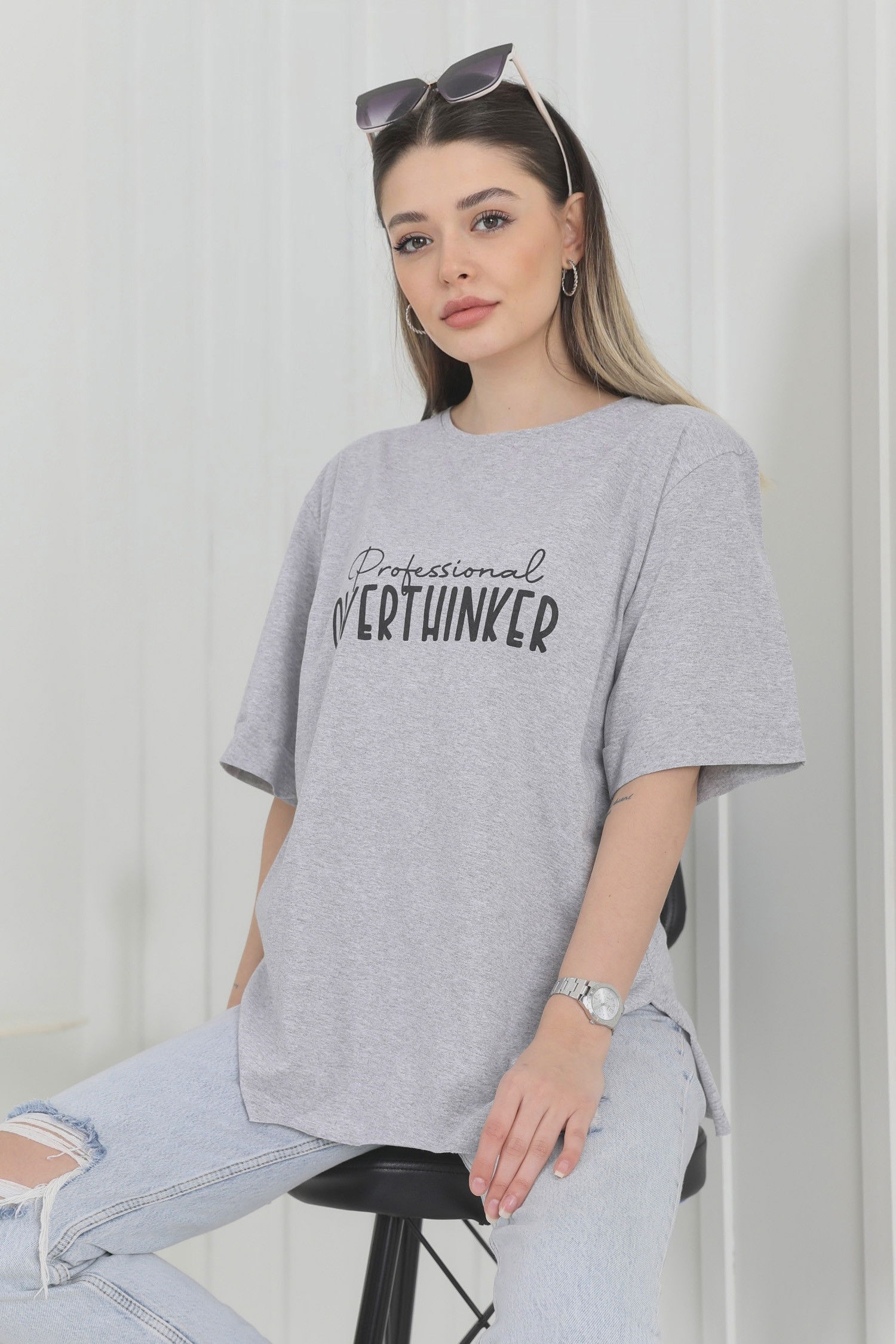 Düz Bisiklet Yaka Kadın Gri T-Shirt - 22244