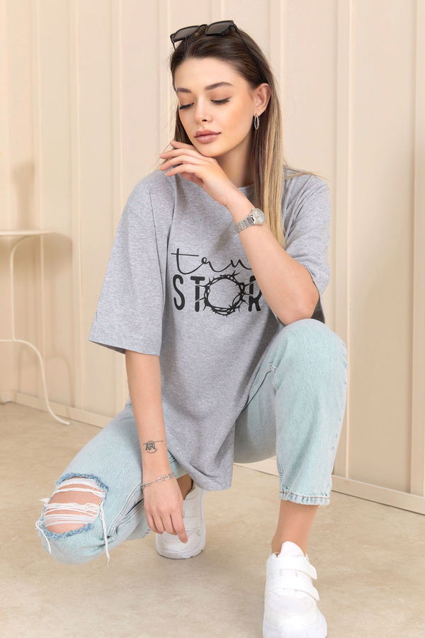 Düz Bisiklet Yaka Kadın Gri T-Shirt - 22244