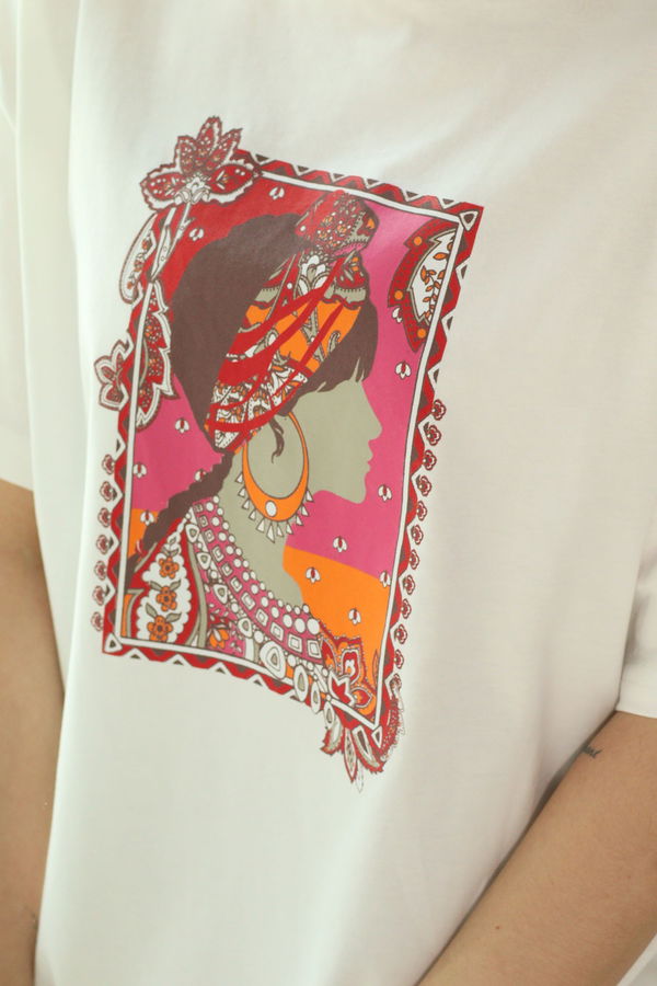 Düz Bisiklet Yaka Kadın Beyaz T-Shirt - 22311
