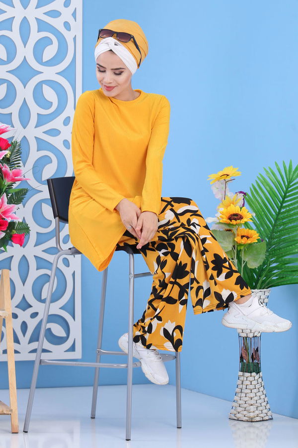 Düz Orta Kadın Sarı Tunik Pantolon Siyah  - 7413
