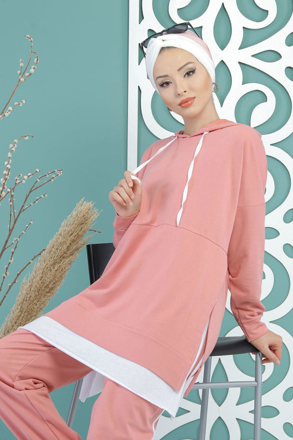 Düz Orta Kadın Pembe Kapşonlu Tunik Panolon Siyah  - 7650