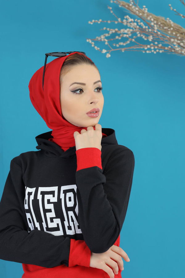 Düz Orta Kadın Kırmızı Kapşonlu Baskılı Tunik Siyah  - 7762 Kırmızı