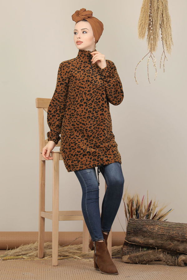 Düz Orta Kadın Kahverengi Bogazlı Yarım Fermuar Polar Tunik Leopar  - 8102 KAHVERENGİ