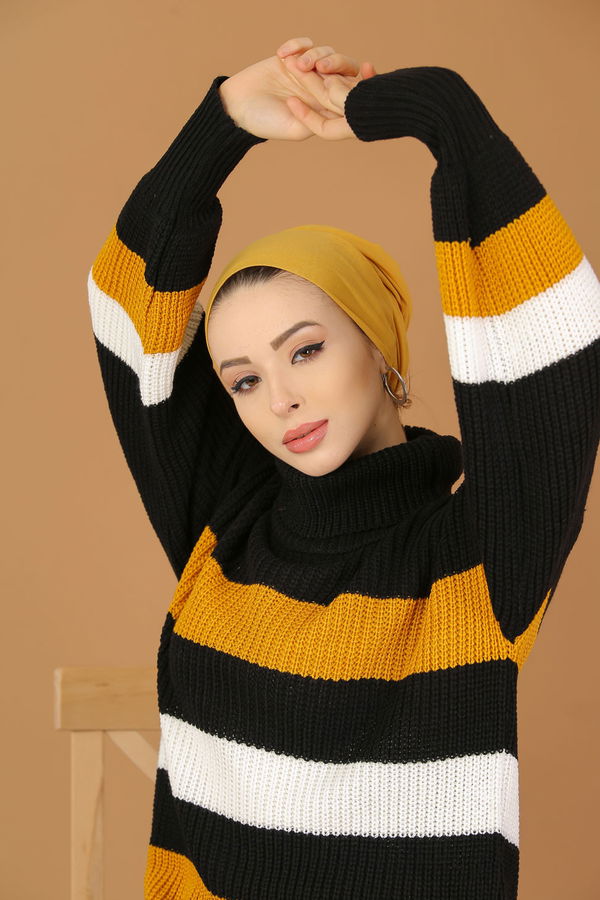 Düz Orta Kadın Siyah Bogazlı Triko Tunik Siyah  - 8179