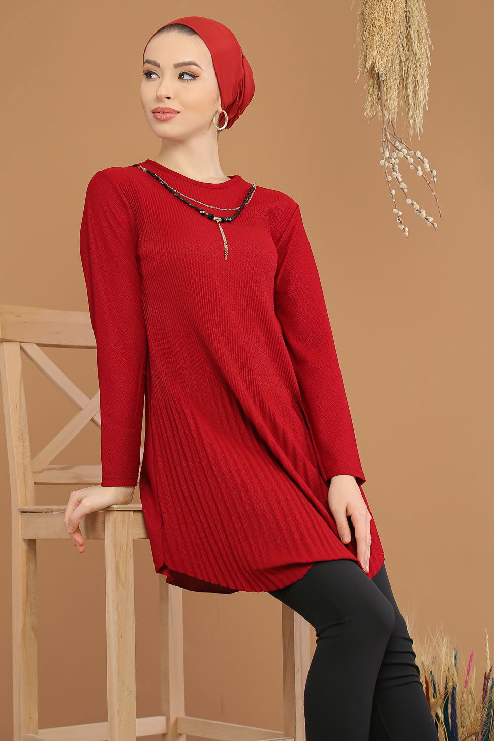 Düz Orta Kadın Bordo Pliseli Tunik Kolye Siyah  - 8191 BORDO