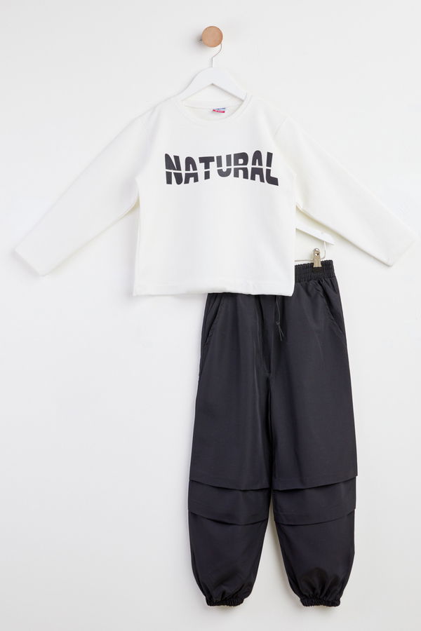 Kız Çocuk Beyaz Baskılı Sweatshirt + Paraşüt Pantolon Takım - 24756