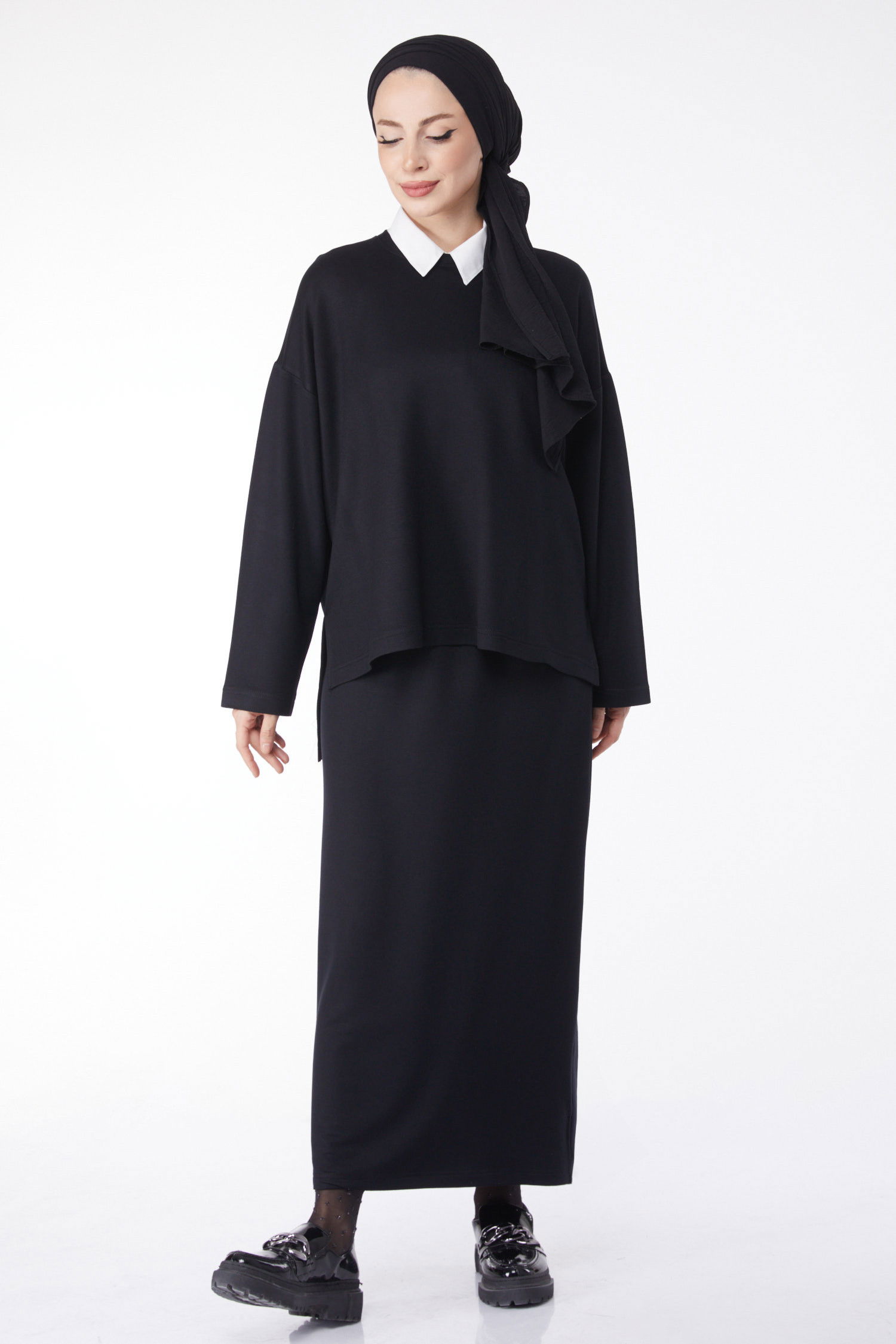 Düz Bisiklet Yaka Kadın Siyah Sweatshirt+Etek İkili Takım - 24814 SİYAH