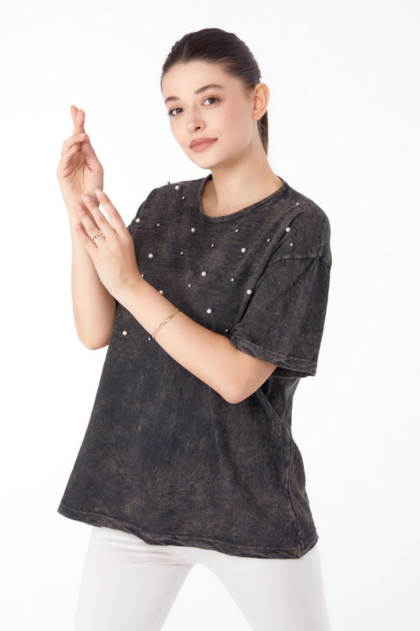 Düz Bisiklet Yaka Kadın Antrasit İnci Detaylı T-shirt - 25166