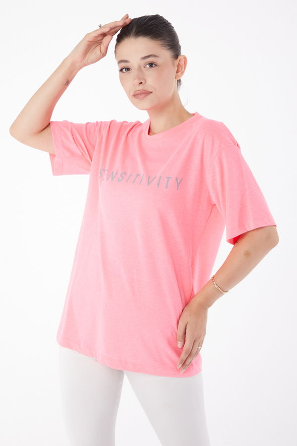 Düz Bisiklet Yaka Kadın Pembe Kısa Kollu Baskılı T-shirt - 25984