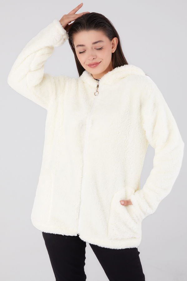 Düz Kapşonlu Yaka Kadın Ekru Peluş Kısa Mont - 26459 EKRU