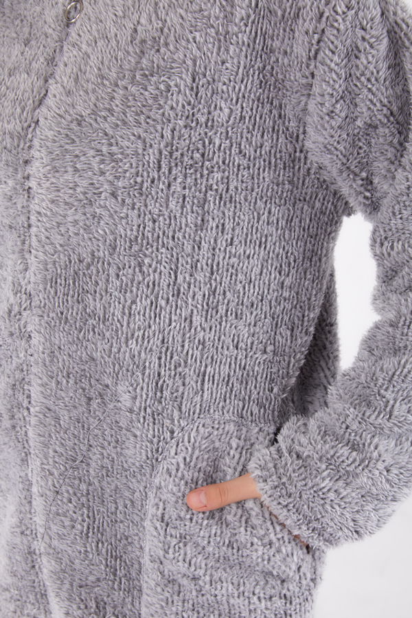 Düz Kapşonlu Yaka Kadın Gri Peluş Kısa Mont - 26459 GRİ