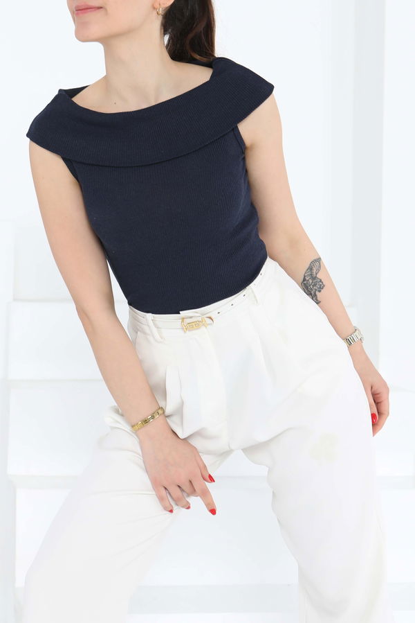 Madonna Yaka Bady - 27138