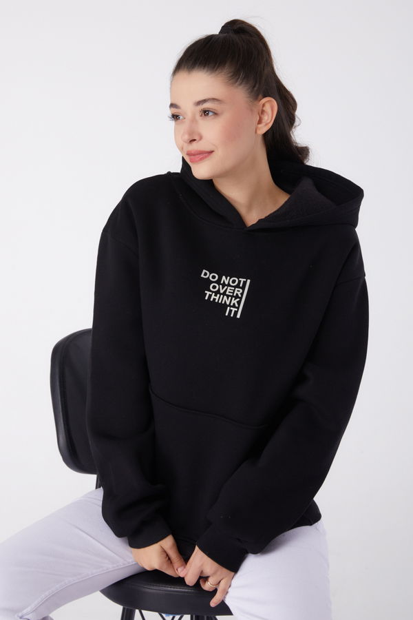 Düz Kapşonlu Yaka Kadın Siyah Baskılı Sweatshirt - 26474 SİYAH