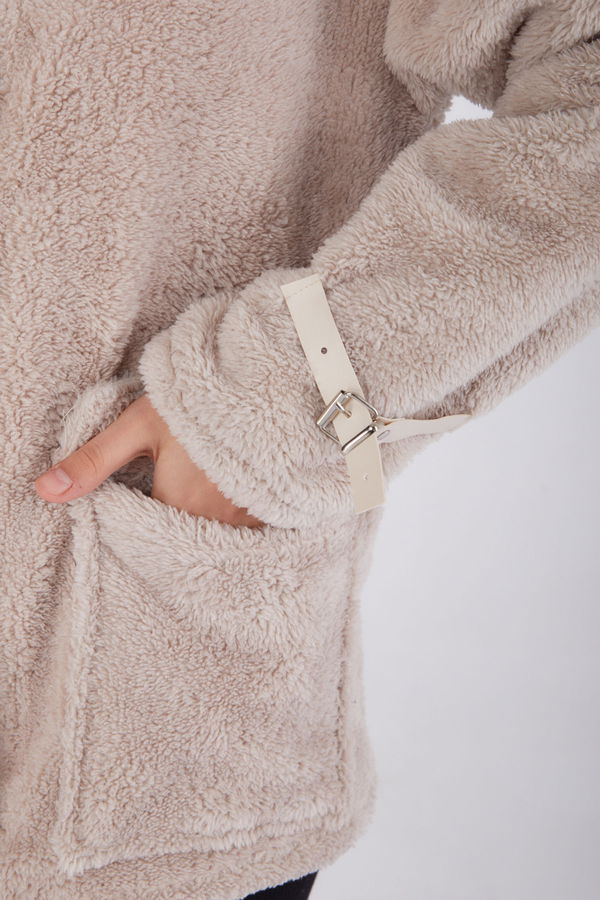 Düz Bebe Yaka Kadın Vizon Peluş Ceket - 13323