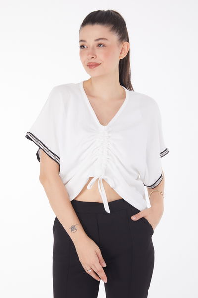 V Yaka Büzgü Detaylı Bluz Beyaz - 25837