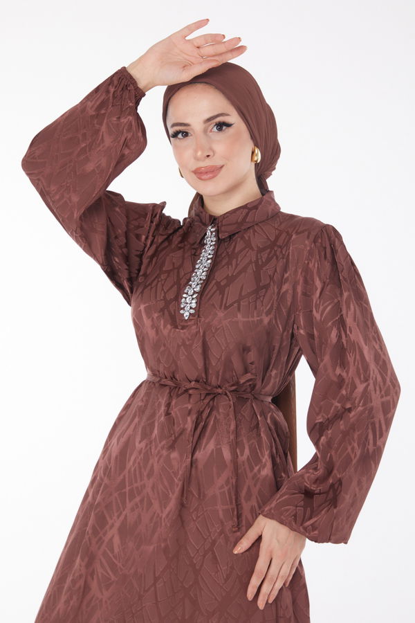 Taş Detaylı Elbise Kahverengi - 25888 KAHVERENGİ
