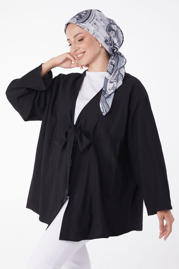 Düz Orta Kadın Siyah Önü Bağcıklı Hırka - 26135 SİYAH