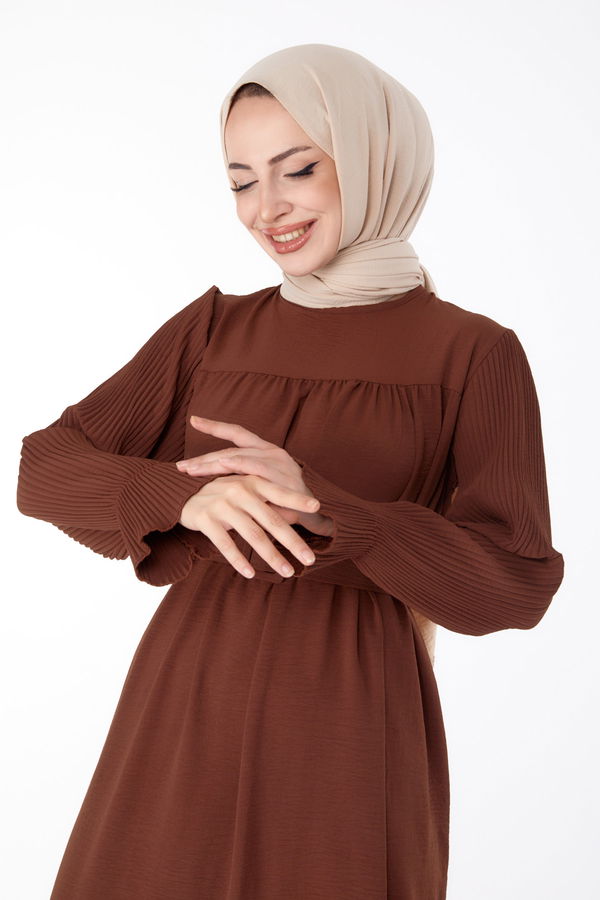 Kolu Piliseli Elbise Kahverengi - 25385 KAHVERENGİ